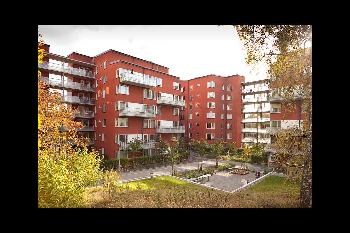 Flyghamnsvägen 16b, bild 1 av 3